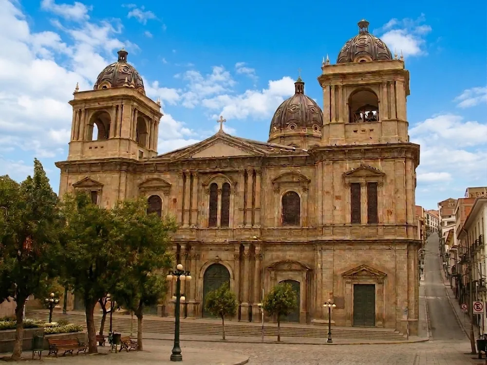La Catedral Metropolitana de La Paz, en la Plaza Murillo